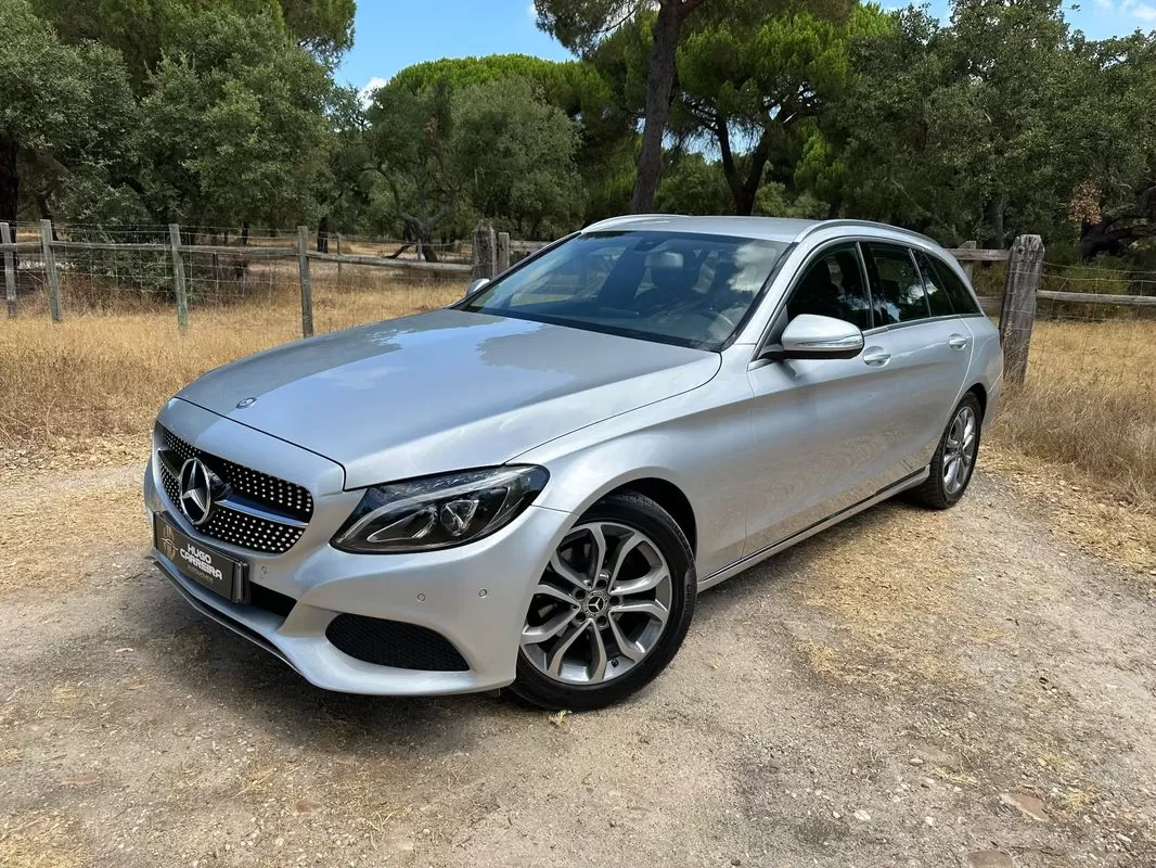 Mercedes-Benz C 180   Bluetec D T Avantgarde - foto 2