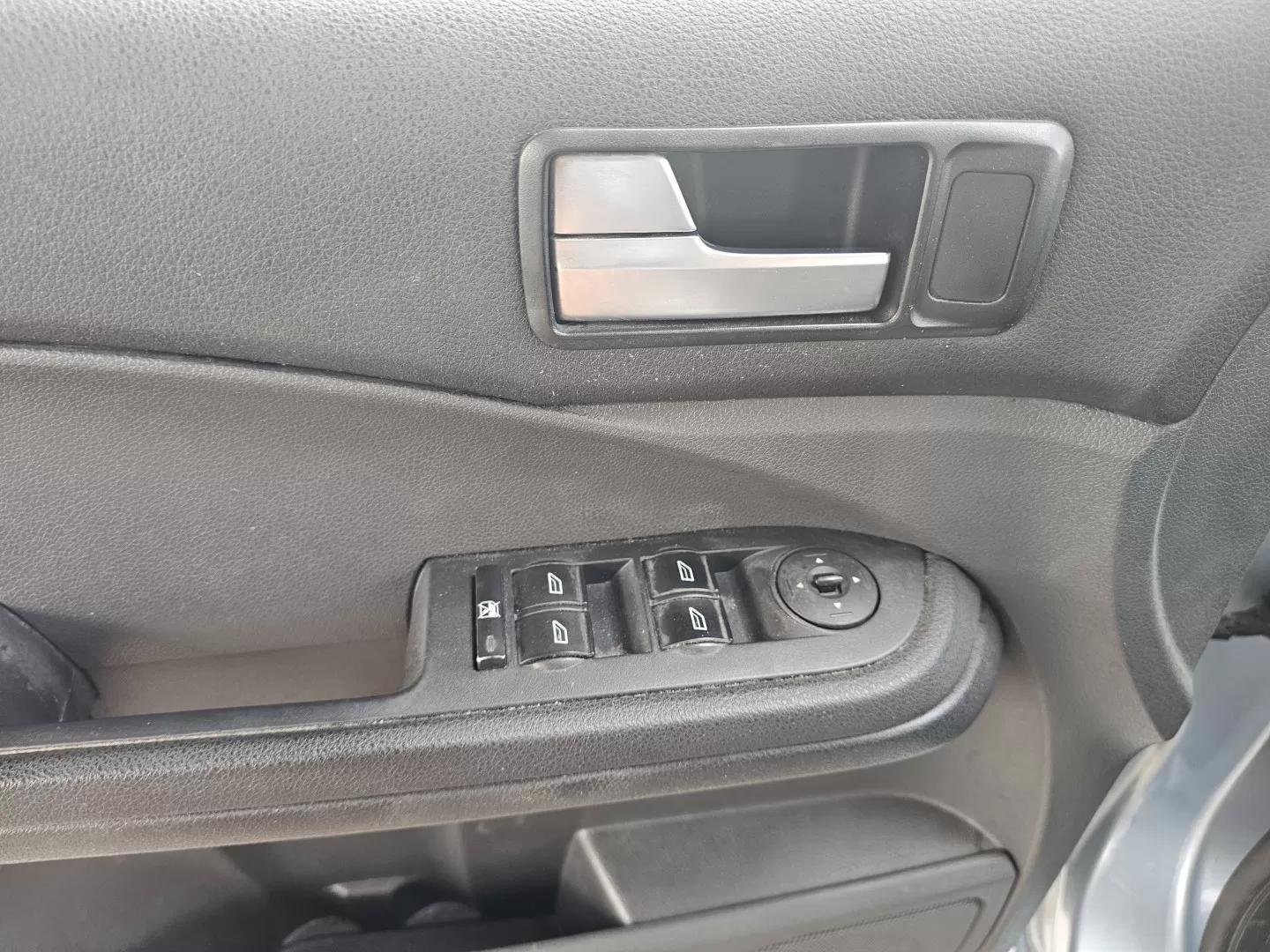 Ford C-Max 1.6 TDCi Titanium - foto 6