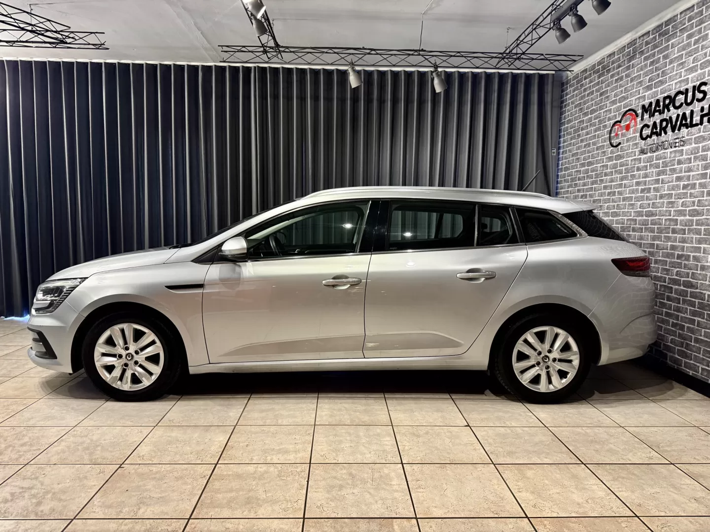 Renault Mégane Sport Tourer BLUE dCi 115 EDC INTENS - foto 4
