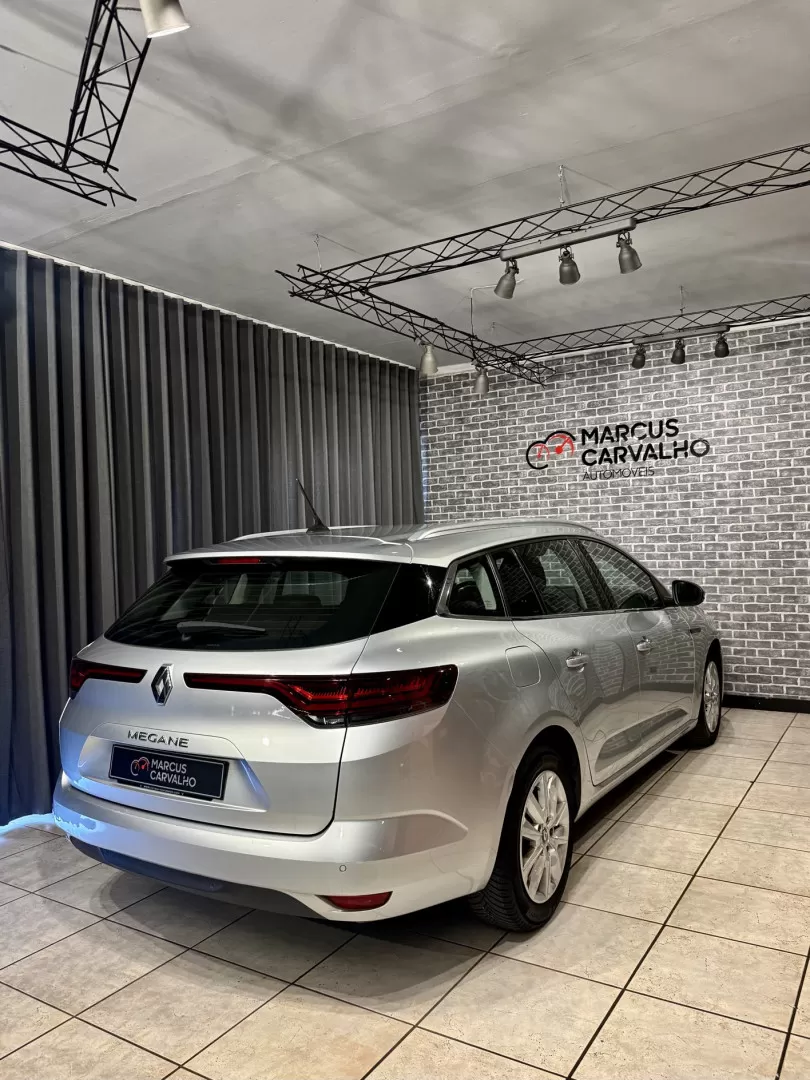 Renault Mégane Sport Tourer BLUE dCi 115 EDC INTENS - foto 6