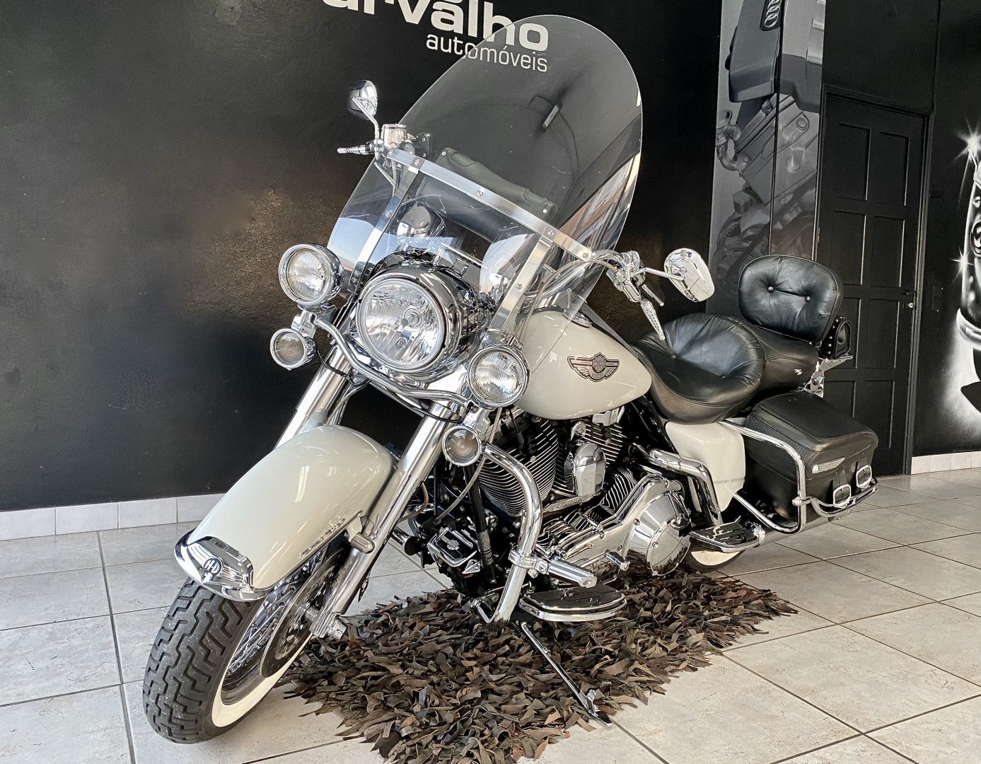Harley-Davidson FLHR ROAD KING CLASSIC