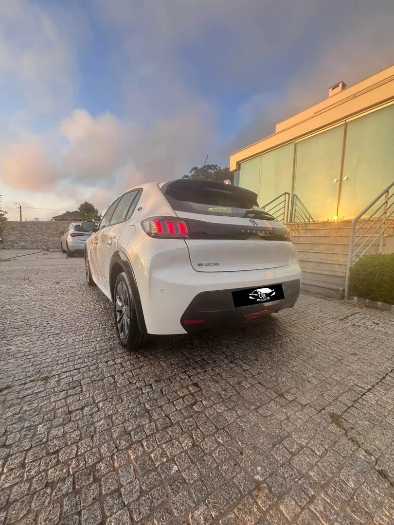 Peugeot e-208 Allure Pack - foto 6
