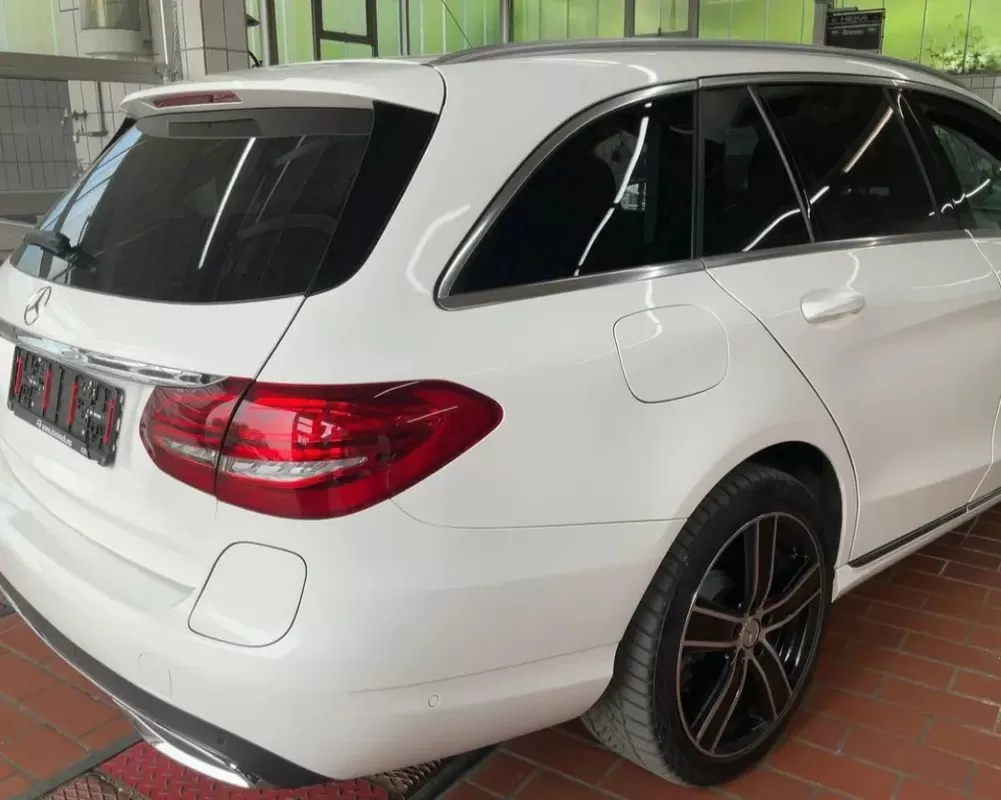 Mercedes-Benz C 300  De T 9g  Tronic Avantgarde - foto 5