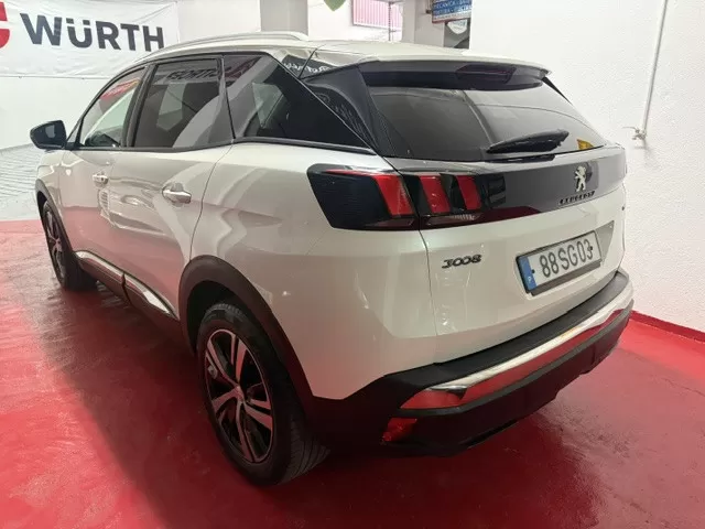 Peugeot 3008 1.2 PureTech Access - foto 6