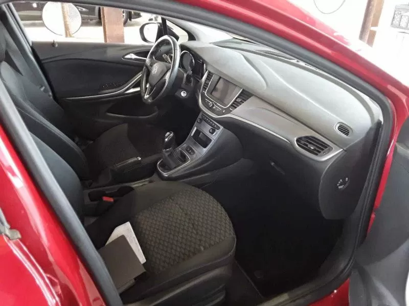 Opel Astra Sports Tourer 1.2 Turbo Business Edition - foto 7