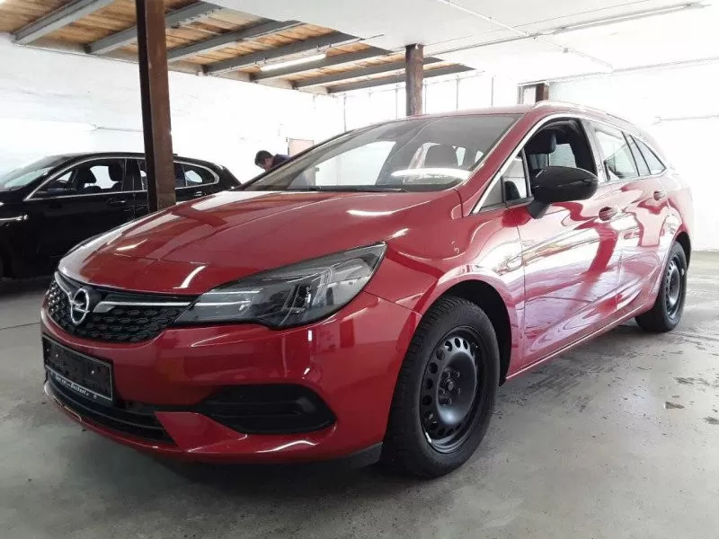 Opel Astra Sports Tourer 1.2 Turbo Business Edition - foto 4