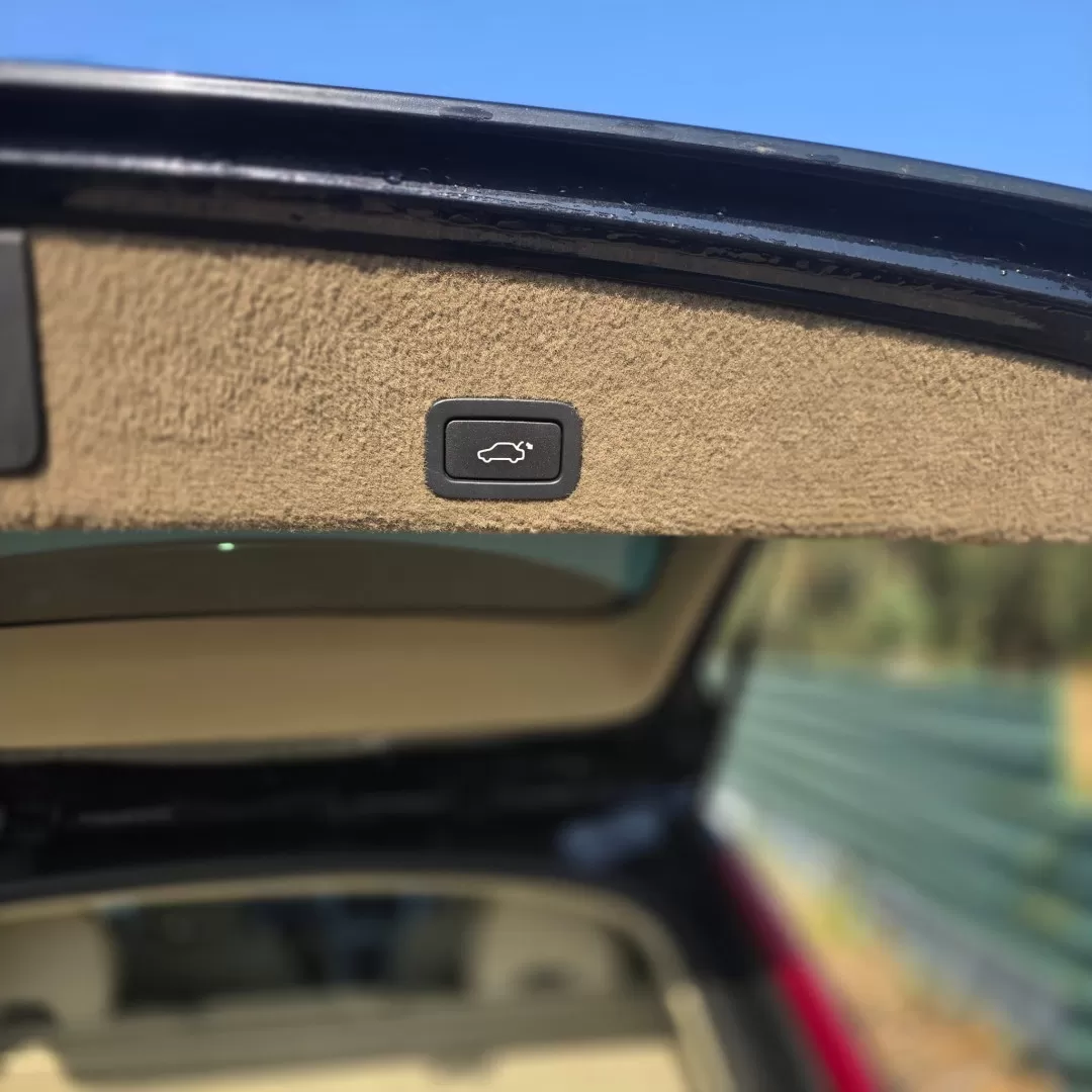 Volvo XC 60 2.4 D Momentum Geartronic - foto 7