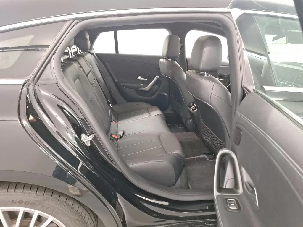 Mercedes-Benz CLA 250 e Shooting Brake Style Plus - foto 8