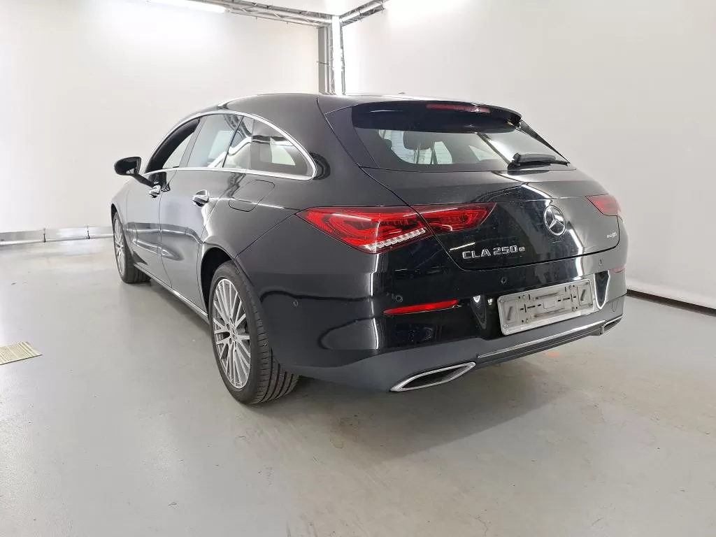 Mercedes-Benz CLA 250 e Shooting Brake Style Plus - foto 5