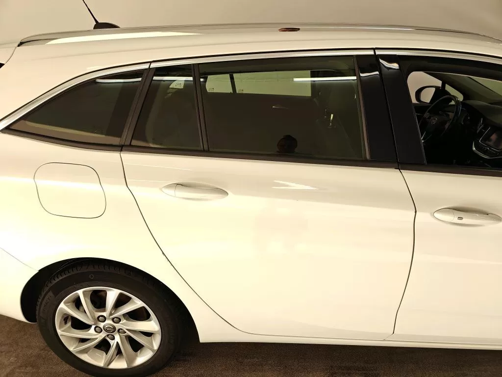 Opel Astra Sports Tourer 1.2 Turbo Start/Stop Sports Tourer GS Line - foto 4