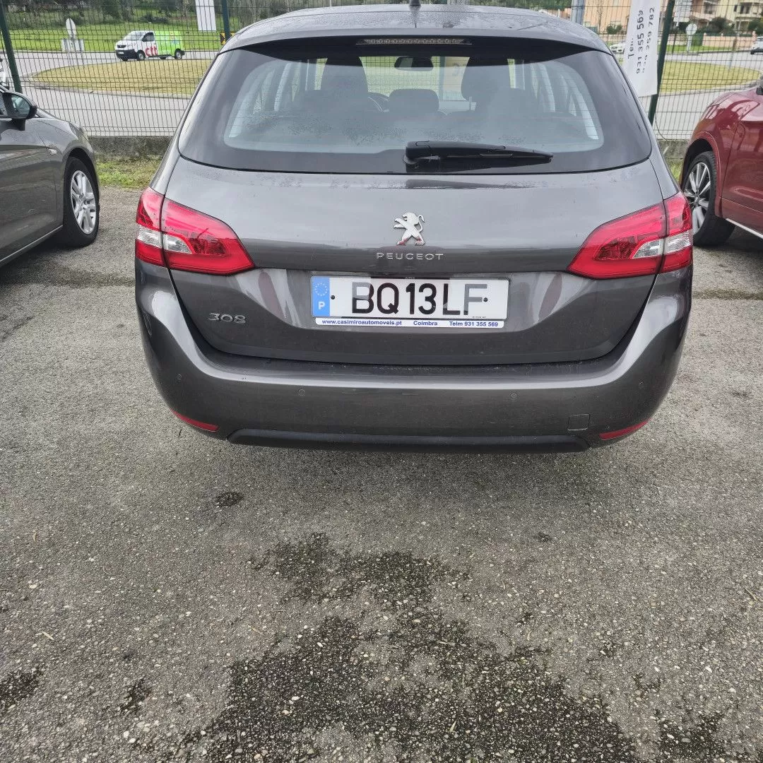 Peugeot 308 SW 1.5 BlueHDi Allure EAT6 - foto 4
