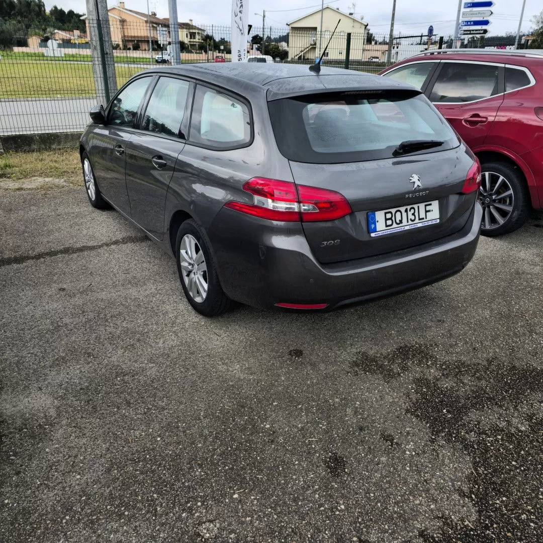 Peugeot 308 SW 1.5 BlueHDi Allure EAT6 - foto 3