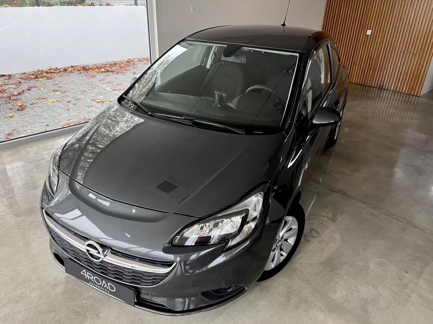 Opel Corsa 1.4 120 Anos - foto 2