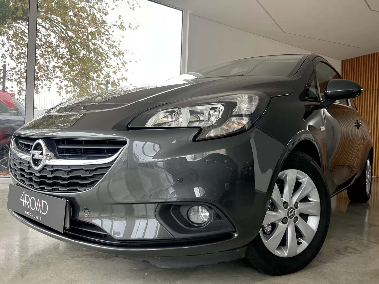 Opel Corsa 1.4 120 Anos - foto 3