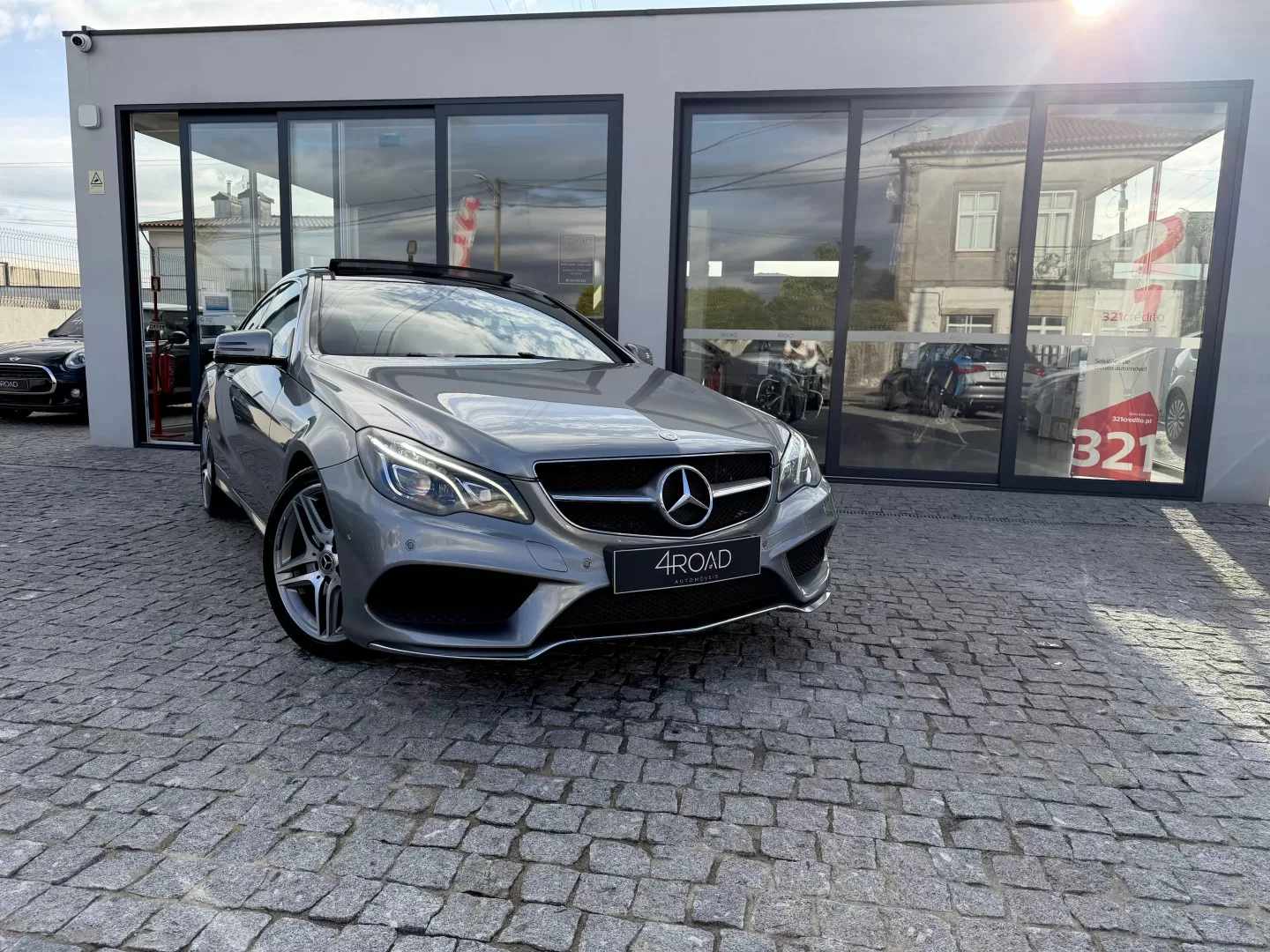Mercedes-Benz E 220 CDi BlueEfficiency Auto - foto 5