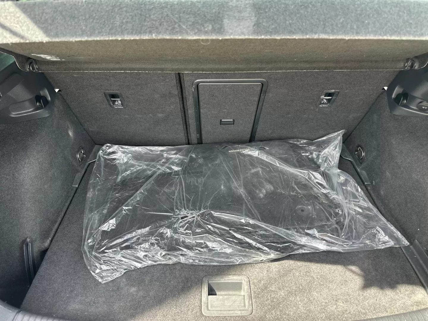 VW Golf 1.6 - foto 8