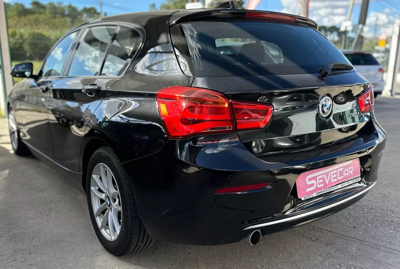 BMW 116 d Line Sport - foto 6