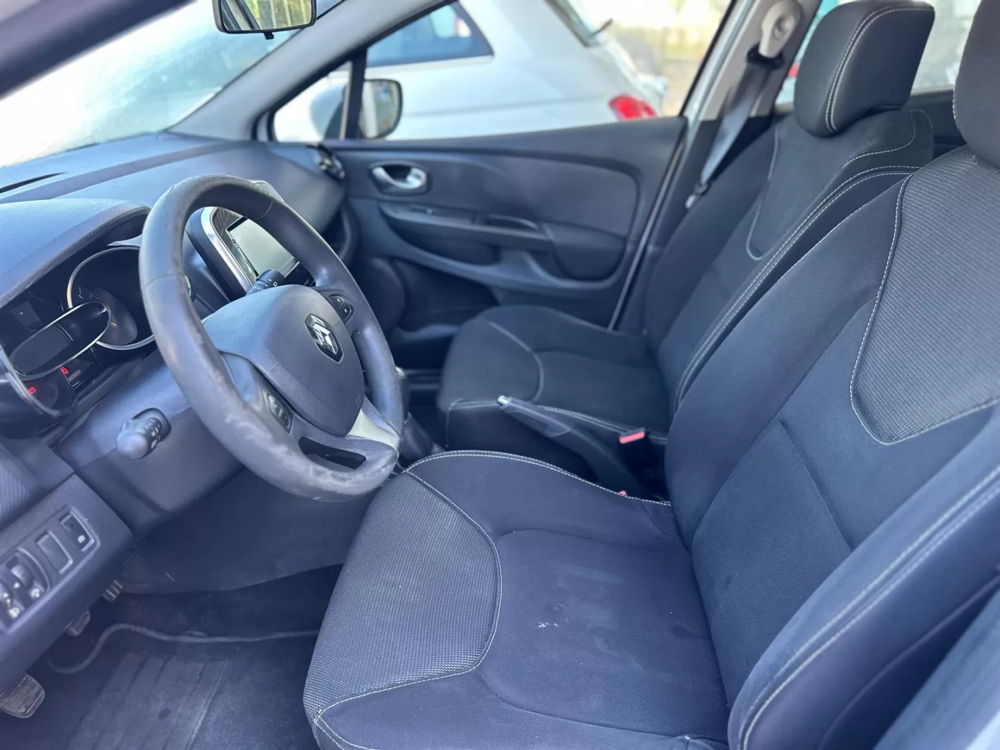 Renault Clio 1.5 - foto 3