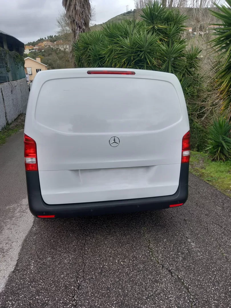Mercedes-Benz  VITO 110 CDI EXTRA LONGA - foto 2