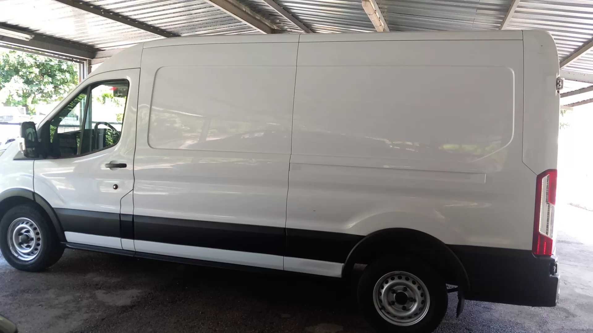 Ford  Transit 2.0 Tdci - foto 5