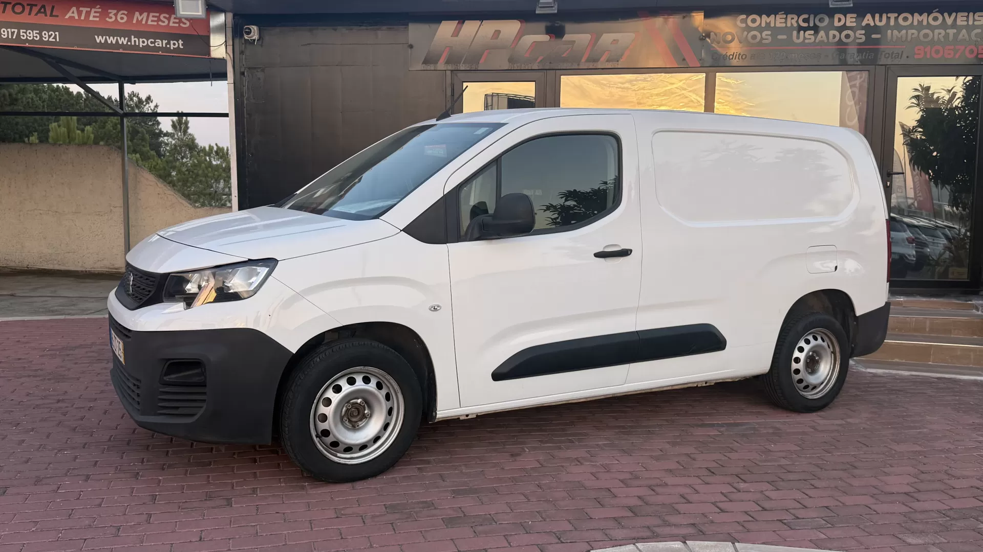 Peugeot  Partner