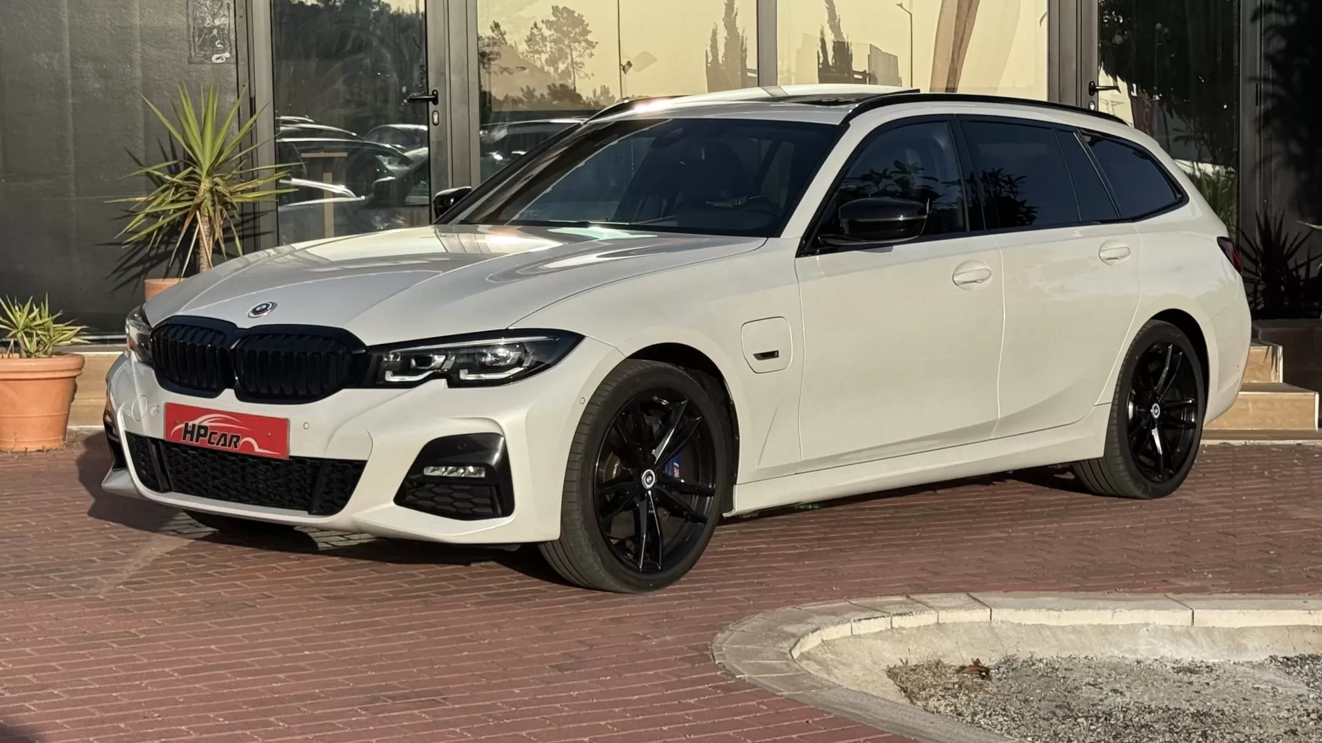 BMW 330 e Edição Desportiva M Auto
