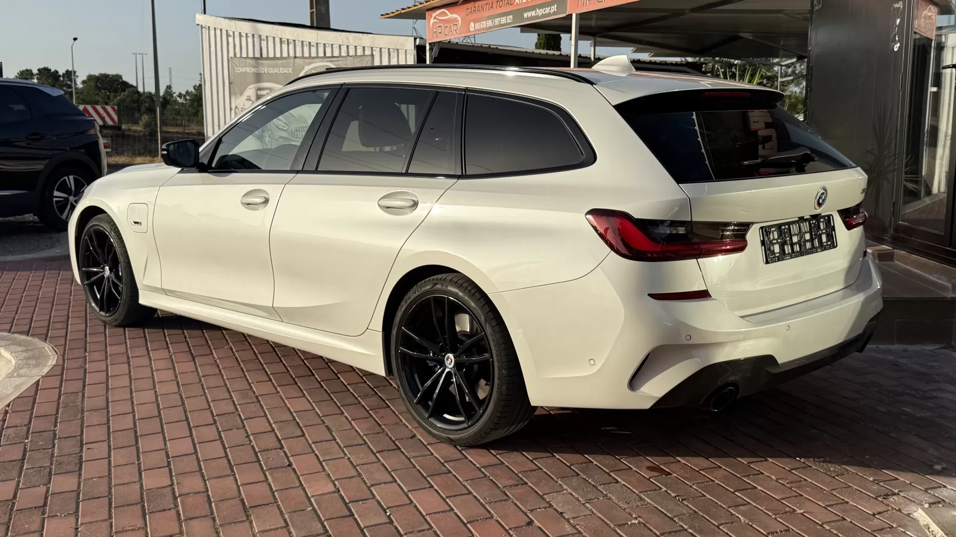 BMW 330 e Edição Desportiva M Auto - foto 6