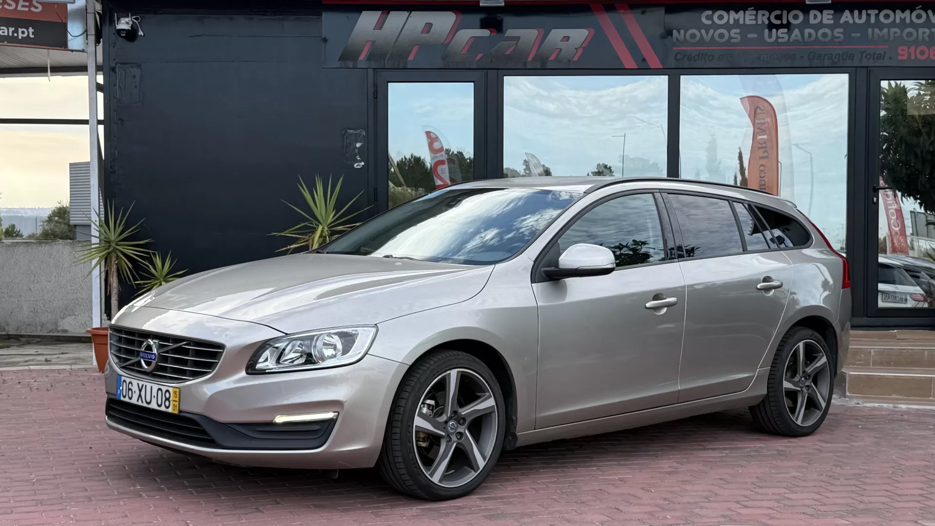 Volvo V60 1.6 D2 Momentum Eco - foto 3