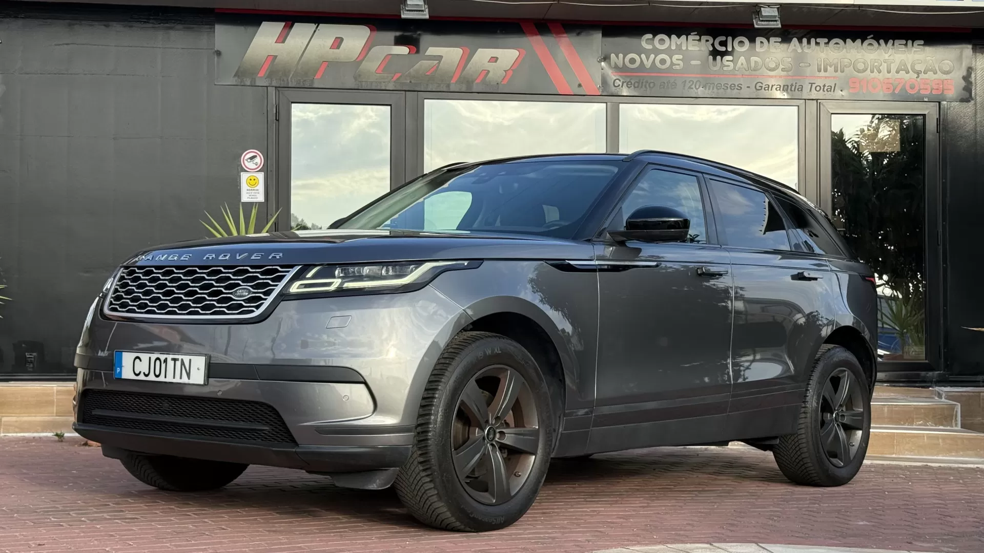 Land Rover Velar 2.0d R-Dynamic - foto 8