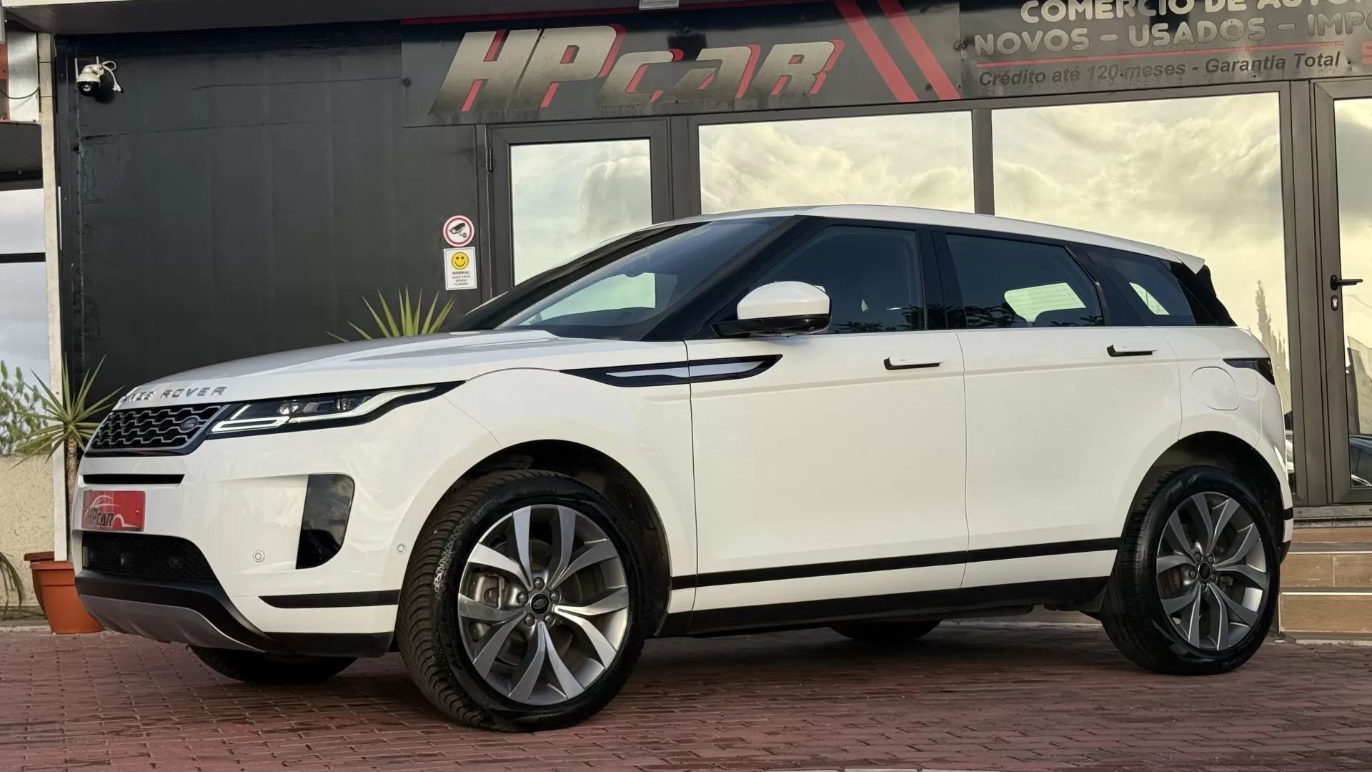 Land Rover Evoque 1.5 P300e AWD Dynamic HSE - foto 4