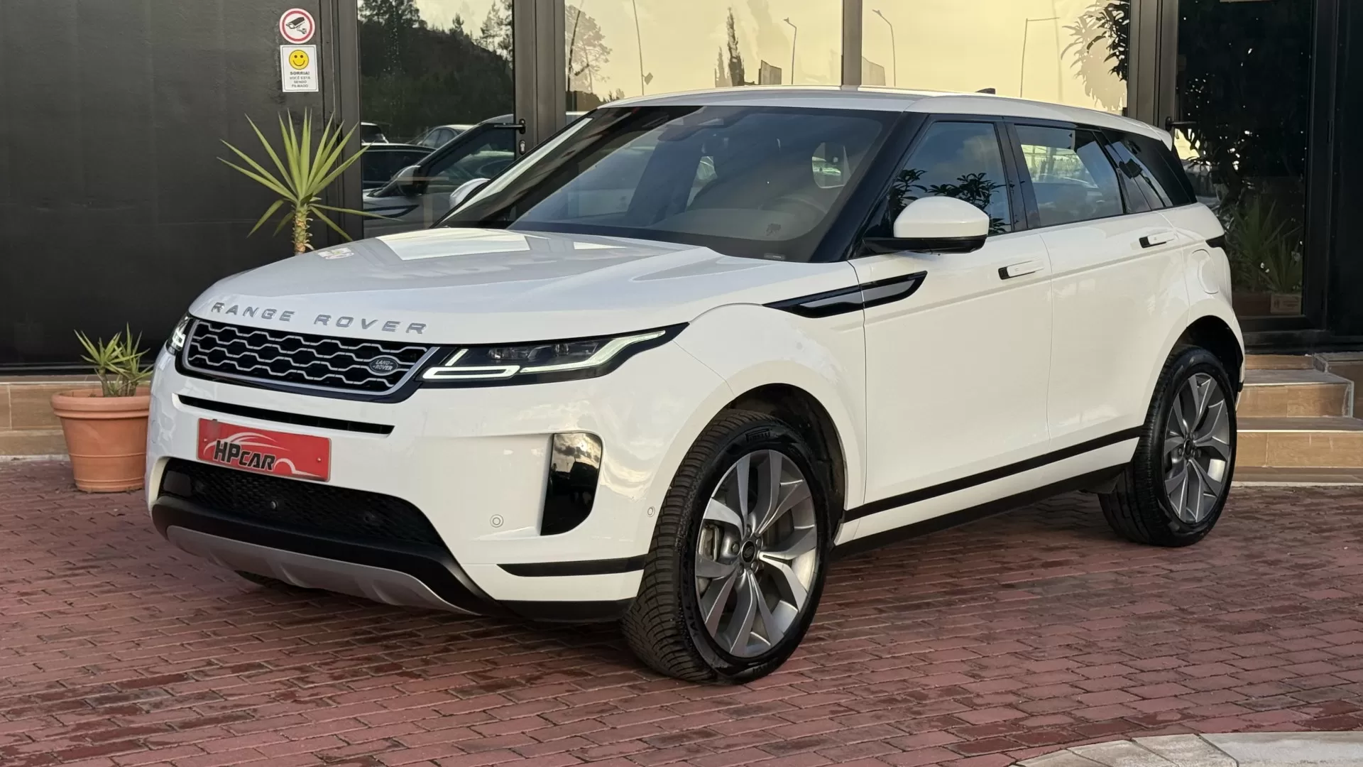 Land Rover Evoque 1.5 P300e AWD Dynamic HSE - foto 8