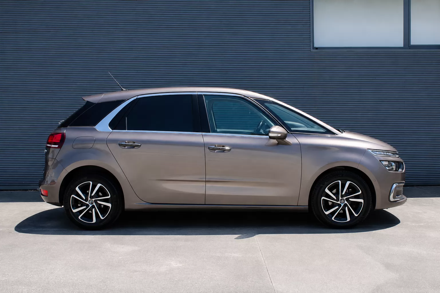 Citroën C4 Picasso 1.6 BlueHDi Intensive - foto 4