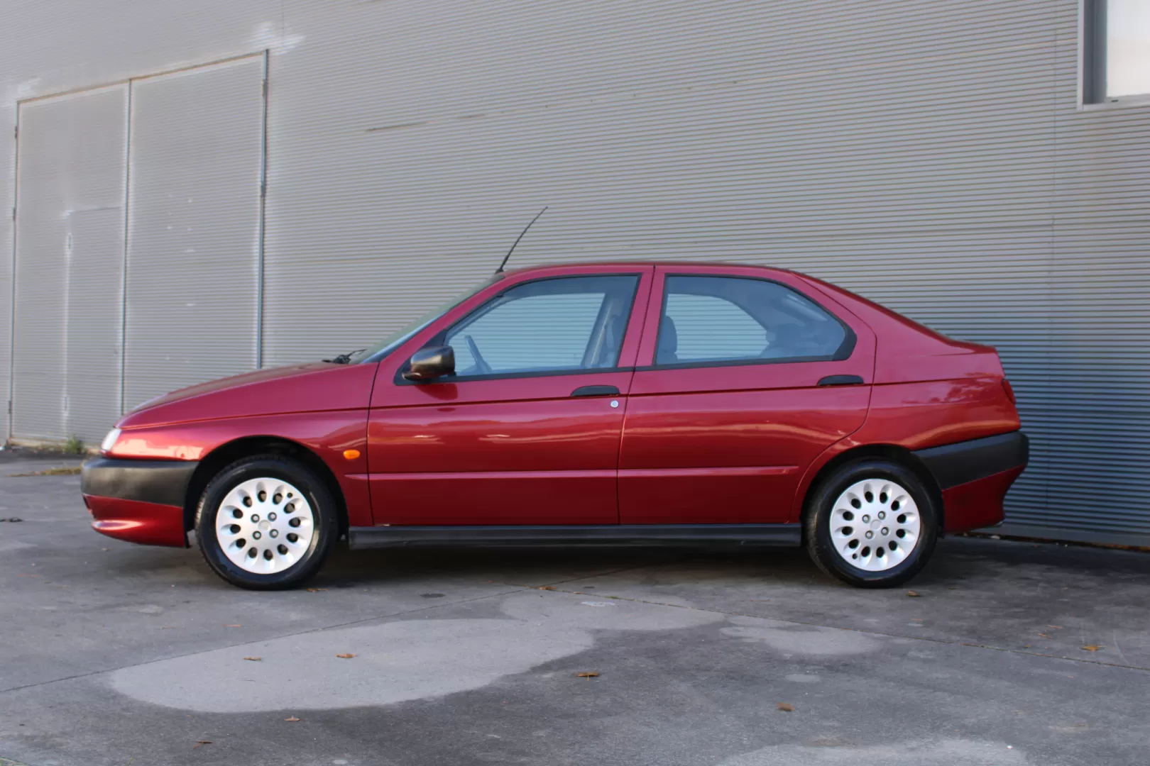 Alfa Romeo 146 1.4 TS 16V Lusso - foto 4