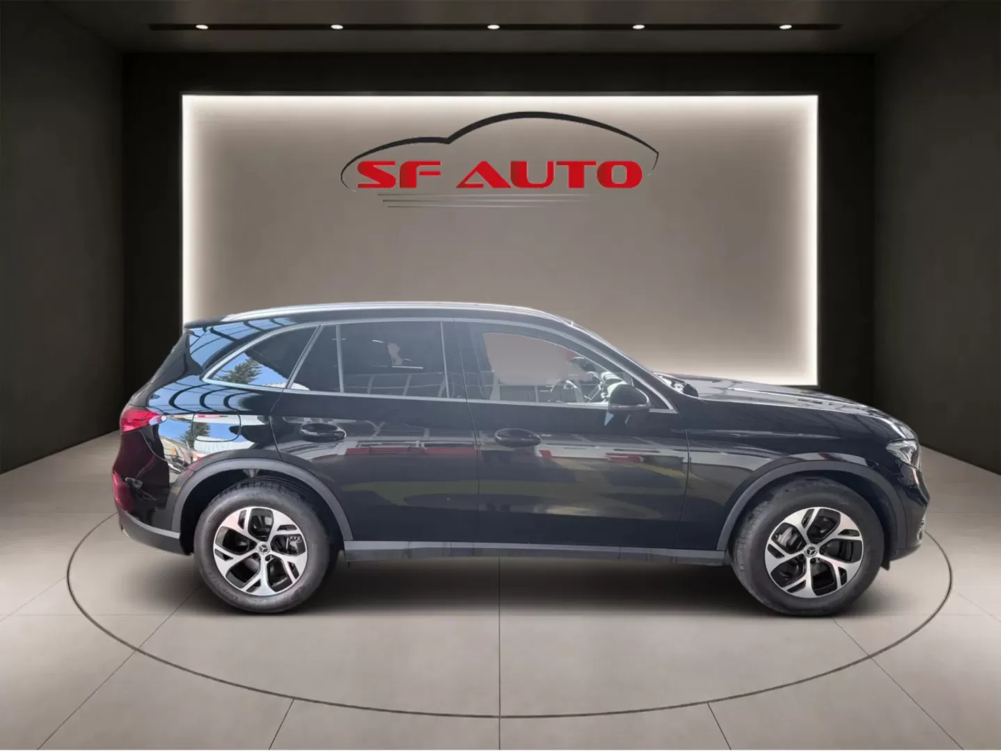 Mercedes-Benz GLC 300 e 4Matic - foto 4