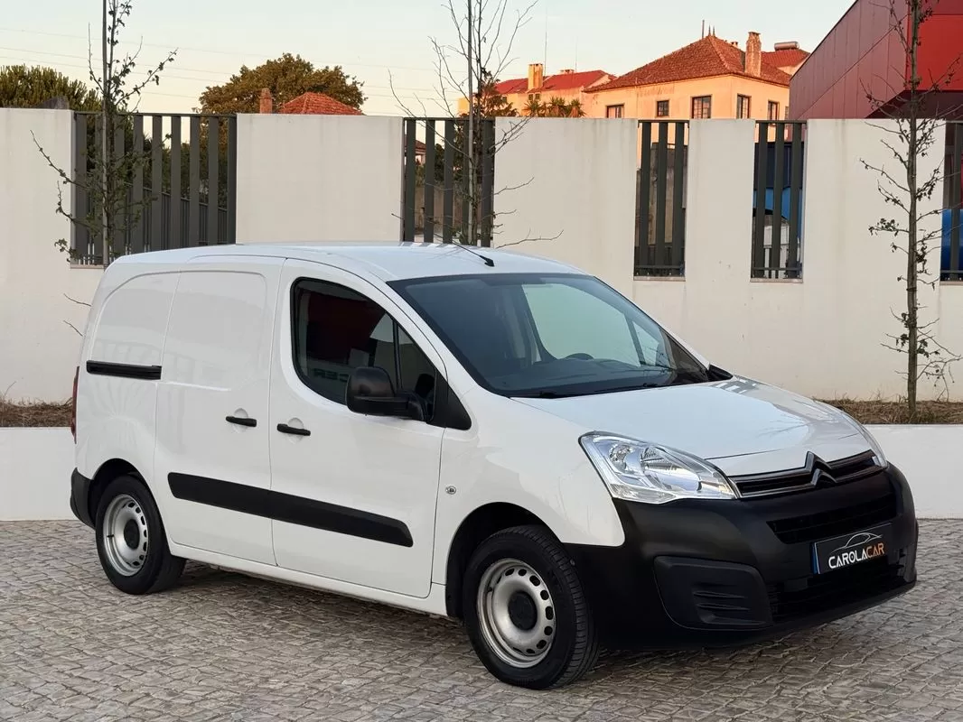Citroën  BERLINGO 1.6 Hdi / CX.AUTOMATICA / 3 LUGARES / GARANTIA