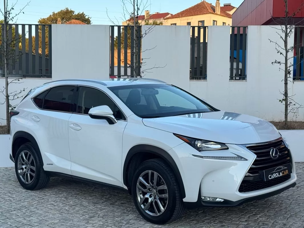 Lexus NX 300h Executive