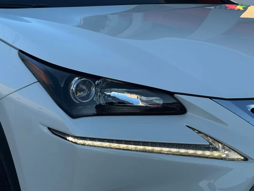Lexus NX 300h Executive - foto 2