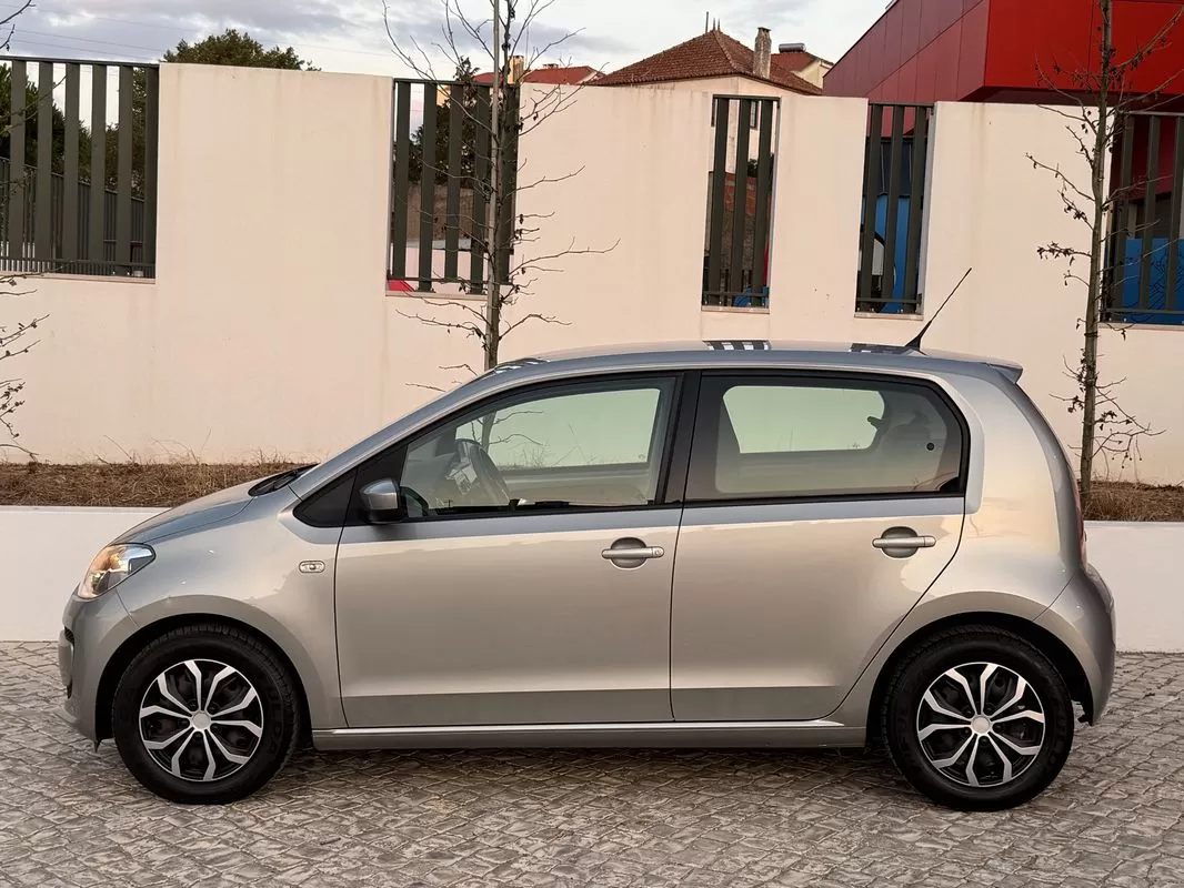 VW UP! 1.0 BlueMotion Move - foto 4