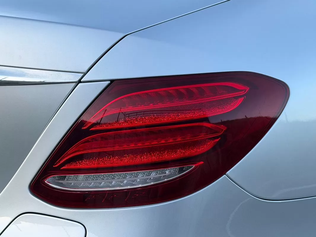 Mercedes-Benz E 350 e Avantgarde+ - foto 8
