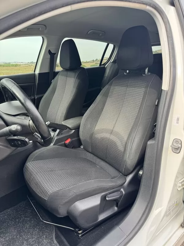 Peugeot 308 1.6 BlueHDi Allure J17 - foto 7