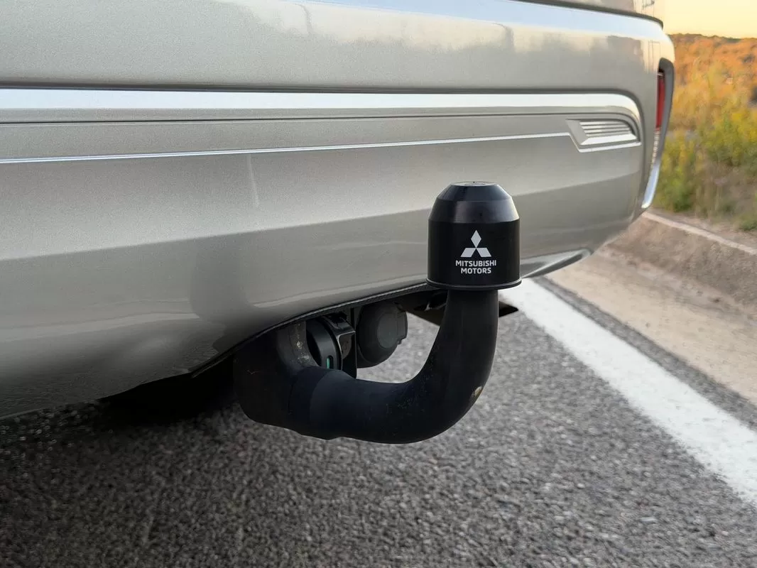 Mitsubishi Outlander  2 0 Intense Navi - foto 8