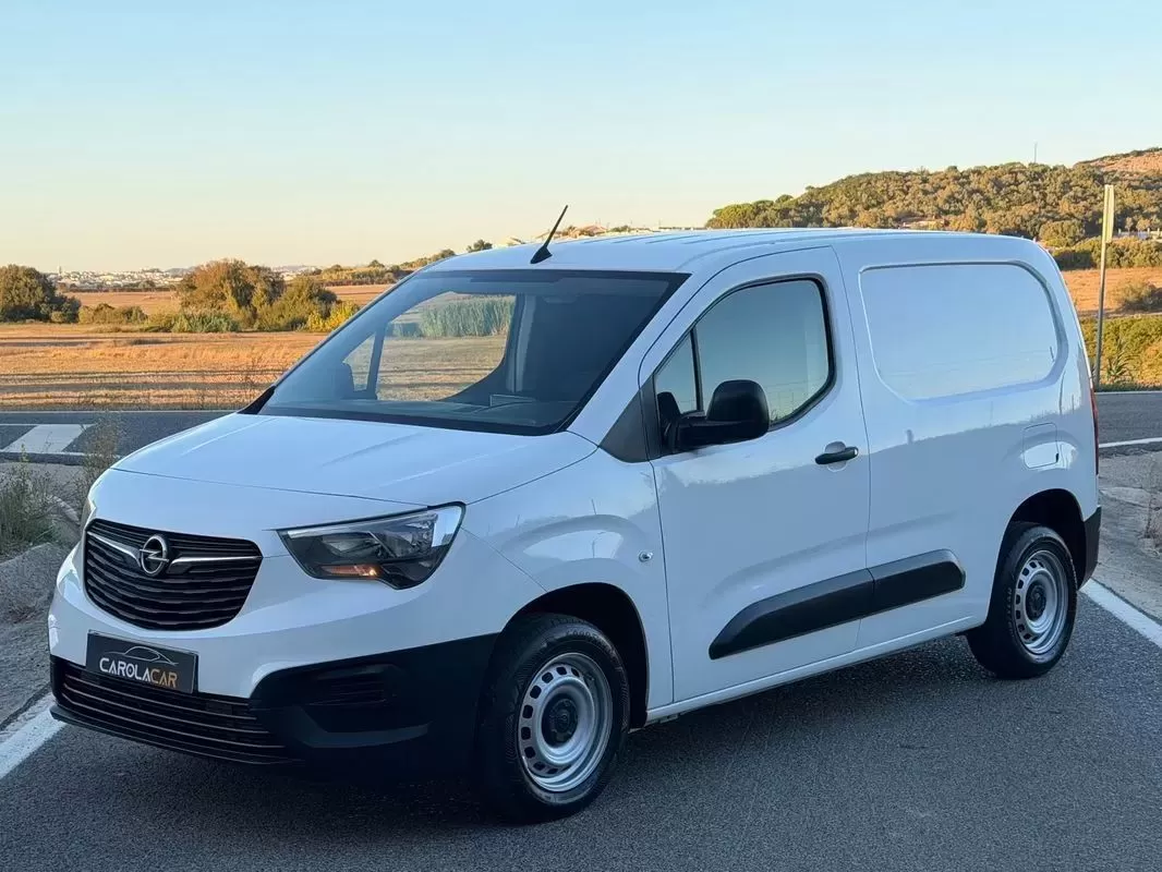 Opel  Combo L1 / iva dedutivel / poucos km / 2022 - foto 2