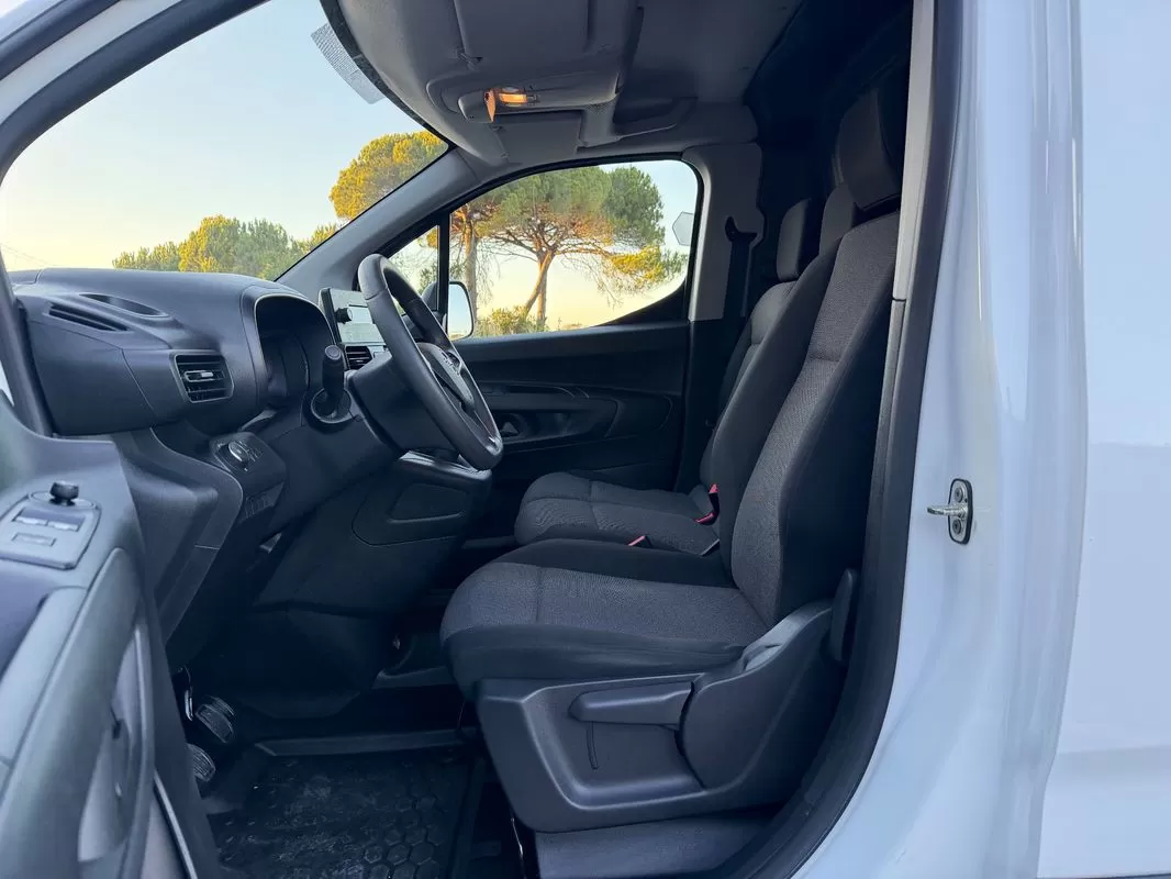 Opel  Combo L1 / iva dedutivel / poucos km / 2022 - foto 7