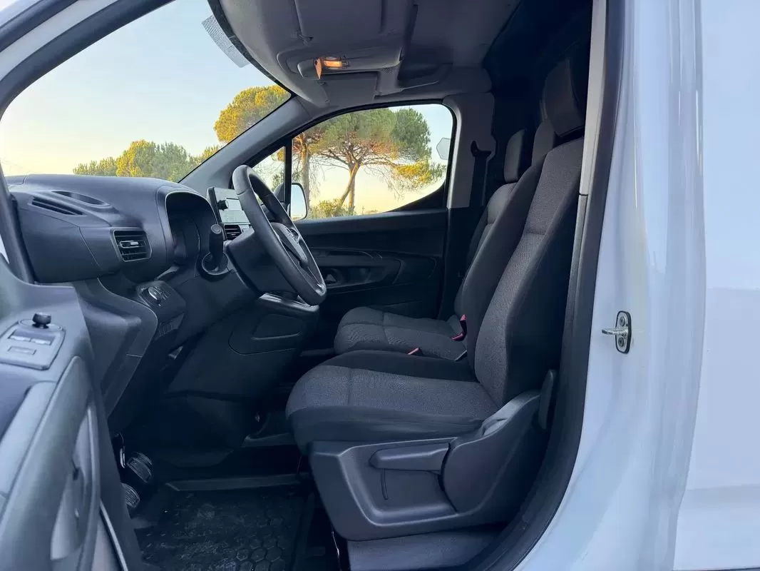 Opel  Combo L1 / iva dedutivel / poucos km / 2022 - foto 7