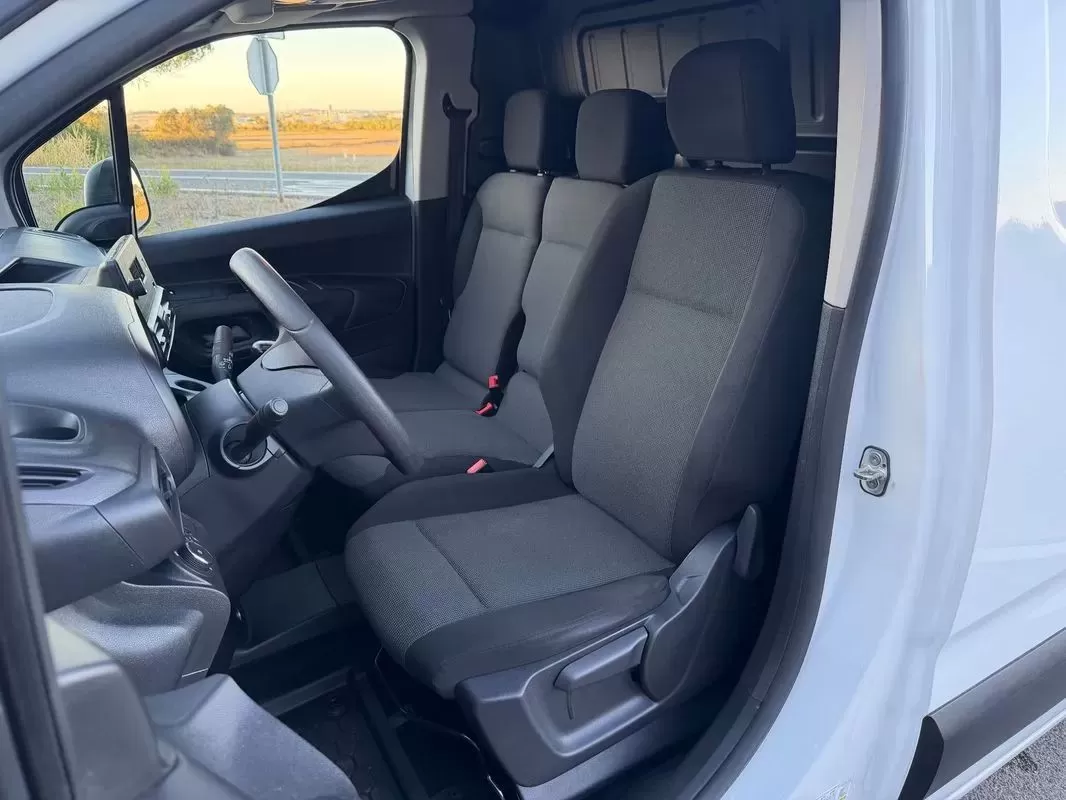 Opel  Combo L1 / iva dedutivel / poucos km / 2022 - foto 8