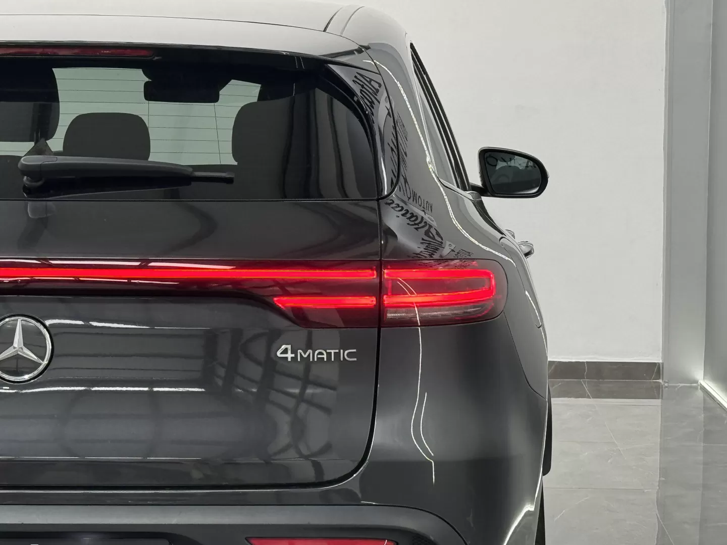 Mercedes-Benz EQC 400 AMG Line - foto 7