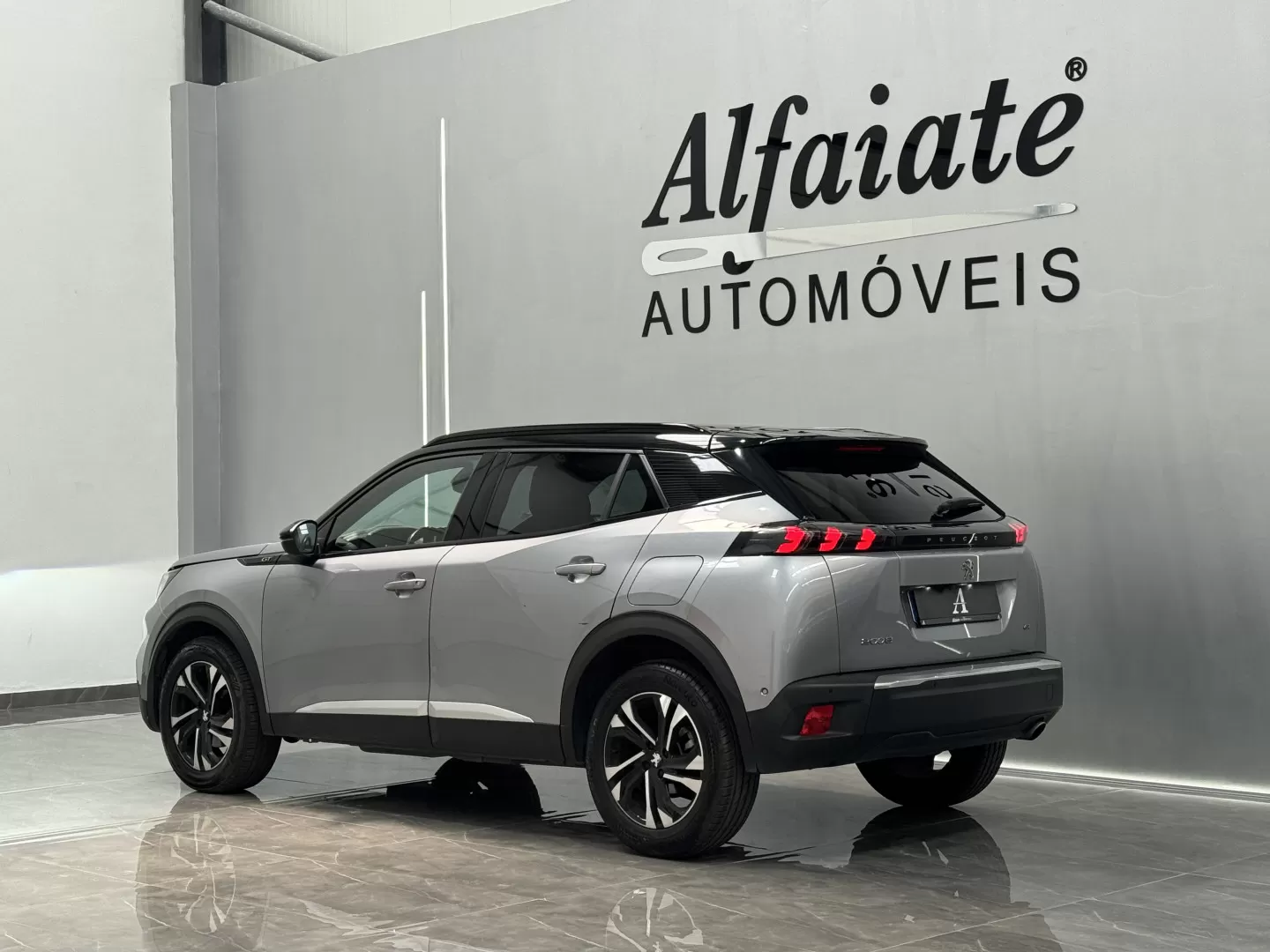 Peugeot 2008 1.5 BlueHDi GT - foto 2