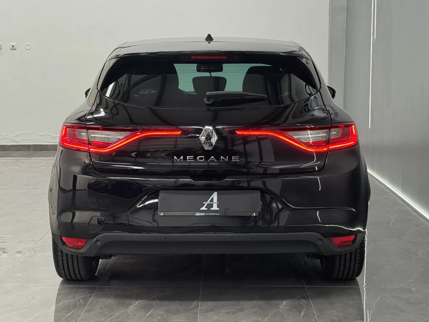 Renault Mégane 1.3 TCe Limited EDC - foto 7