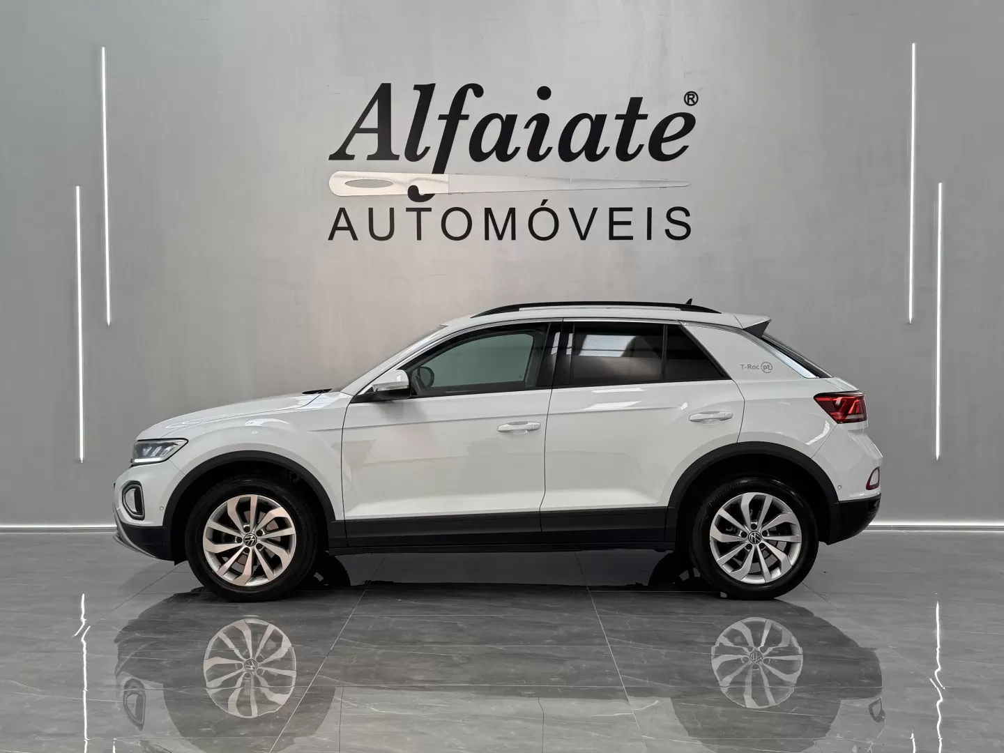 VW T-Roc 1.0 TSI - foto 2