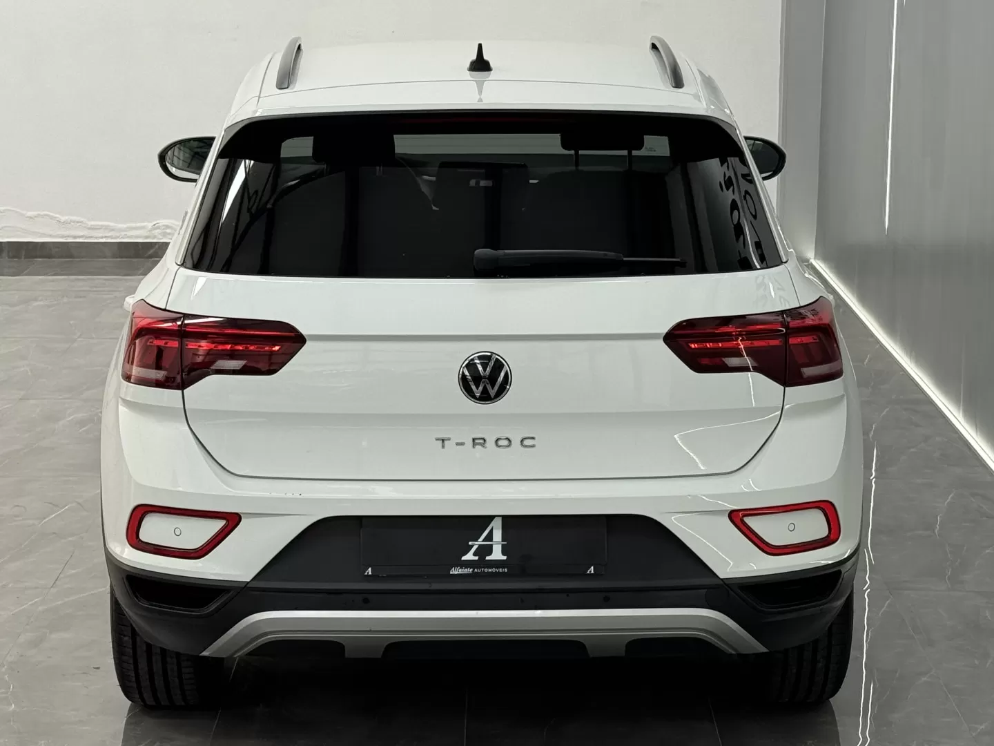 VW T-Roc 1.0 TSI - foto 8